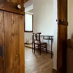 Cascina Il Girasole Rosso Apartmán *