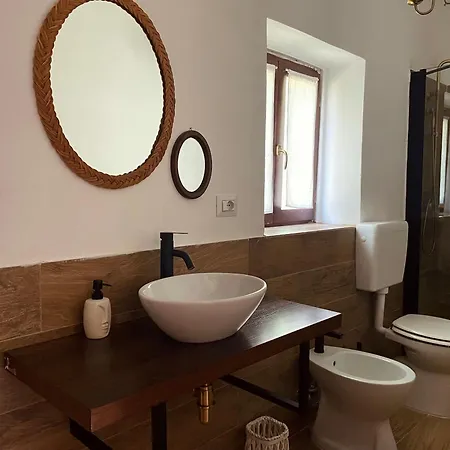 Cascina Il Girasole Rosso *