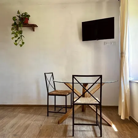 Cascina Il Girasole Rosso Apartman Cortazzone