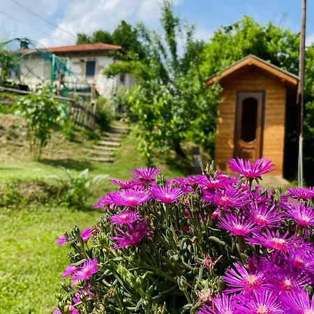 Apartman Cascina Il Girasole Rosso *